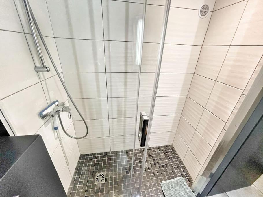 Homelivia, Vieux Nice, Appartement De Charme, Clim Balcon Extérieur photo